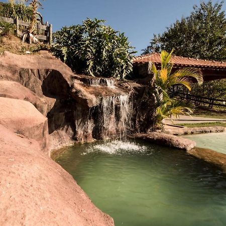 סאו לורנסו Casa De Campo Com Piscina Cascata Artificial מראה חיצוני תמונה